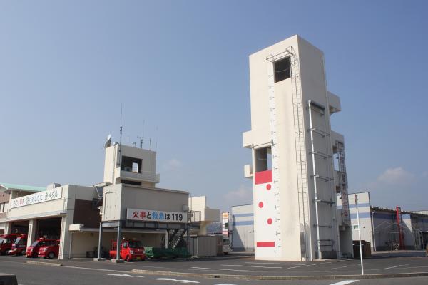 訓練塔