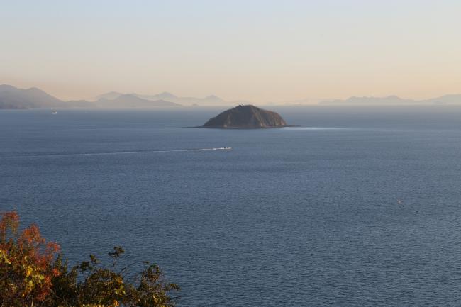 百貫島とその周辺海域