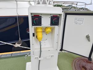 給電設備
